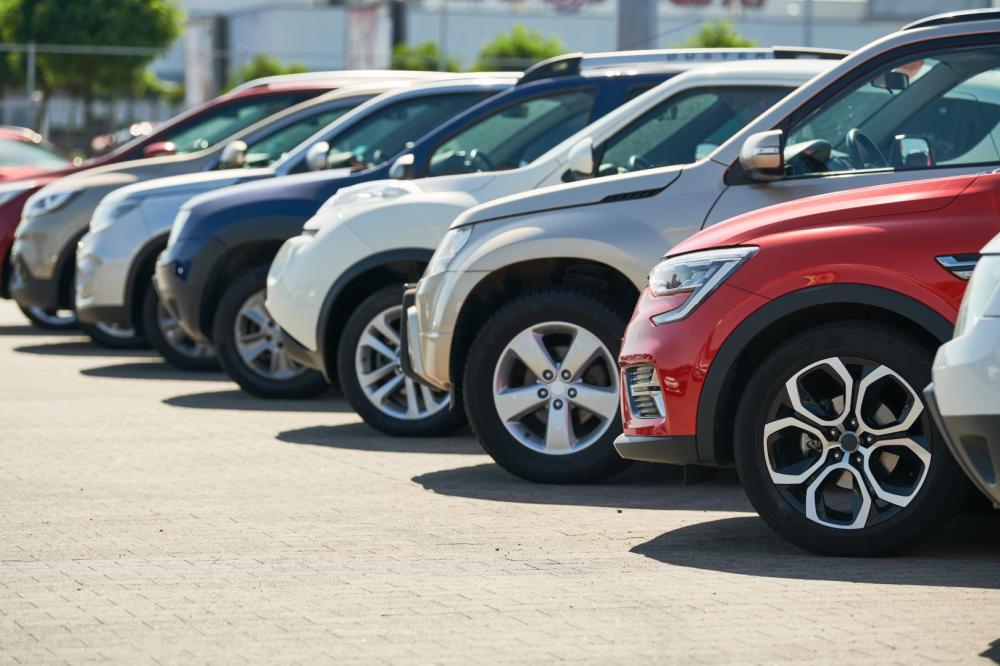 rangée de voiture d'ocasion