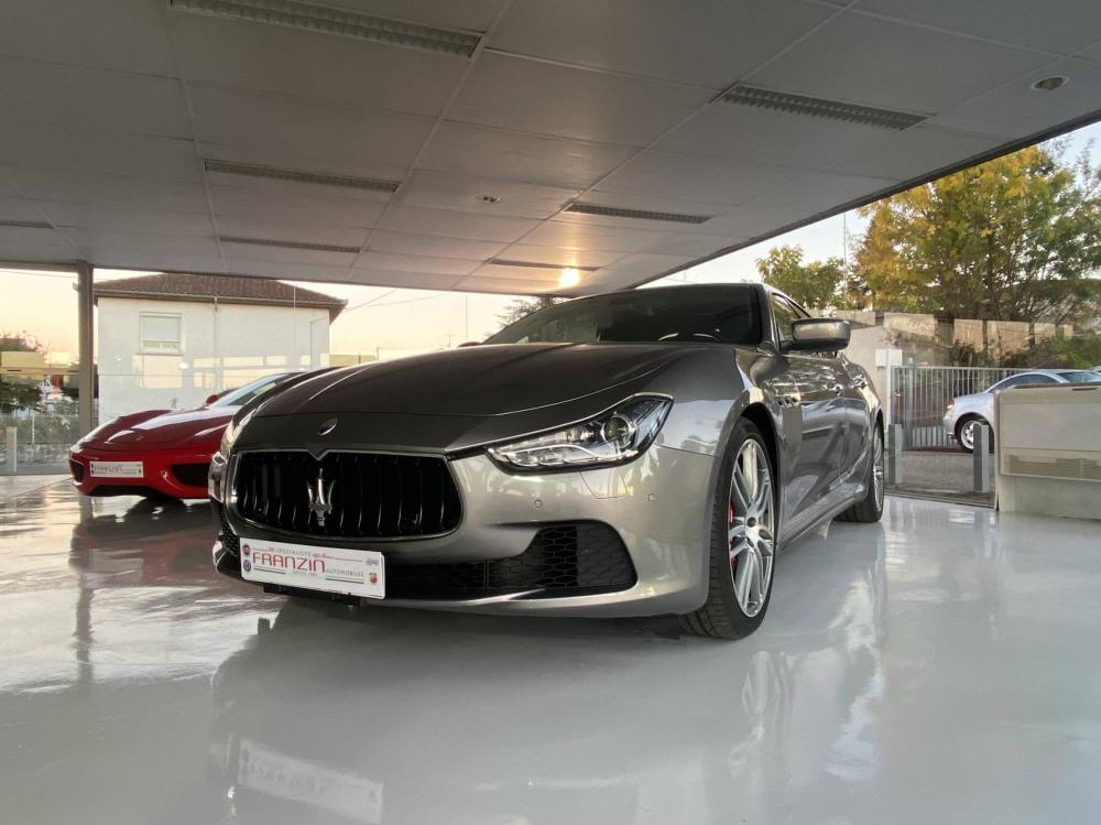 maserati grise